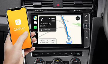Online Navigation with Apple CarPlay - i902D-G7R